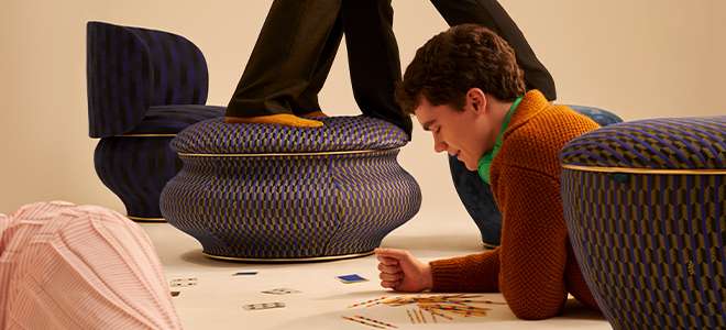 Swivle chair and poufs